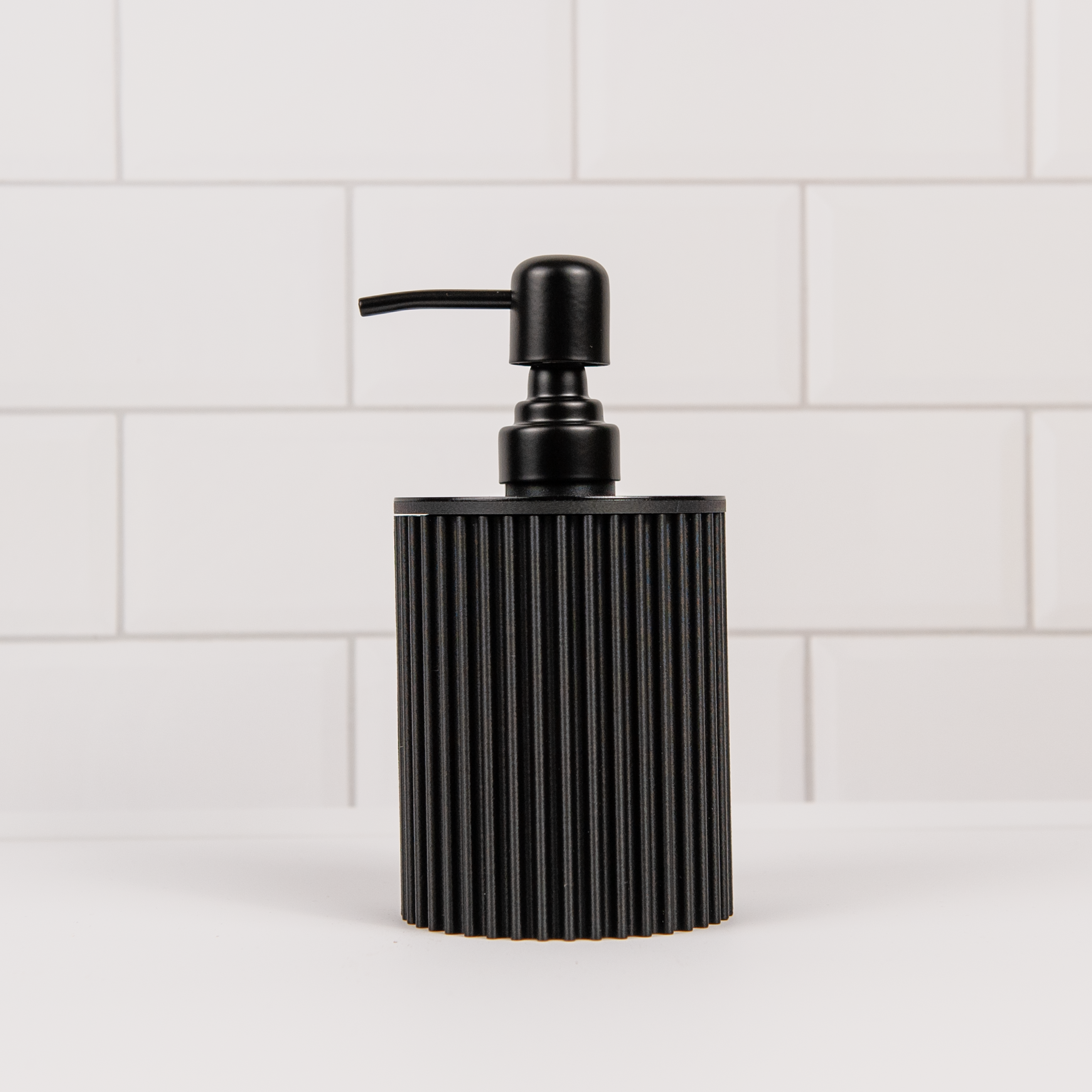 Modern Matte Fluted Soap Dispenser – 12oz (Black or Cream)